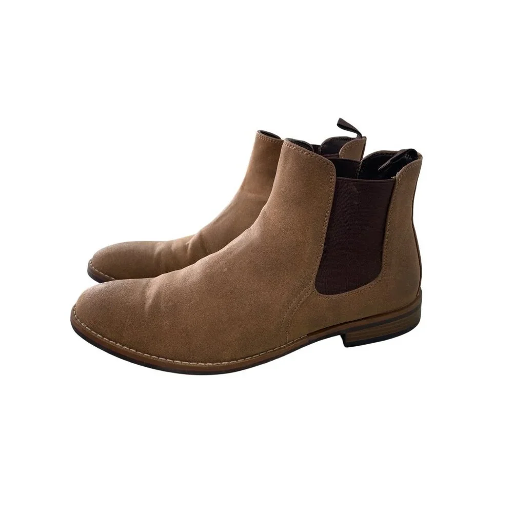 Call it Spring Pull On Chelsea Boots Mens Size 11 Faux Leather Elastic Gore